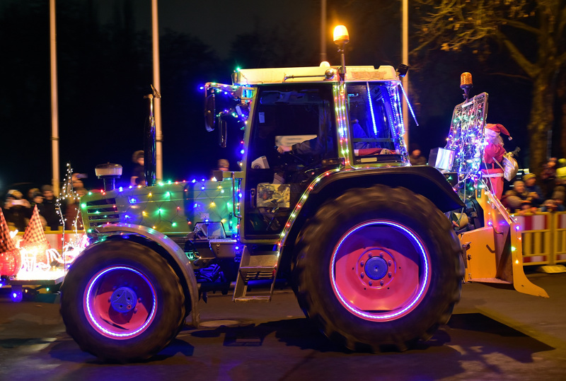Kulmbach: Geschmückte Traktoren setzen Lichter der Hoffnung